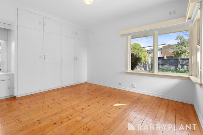 17 Fortescue Av, Seaford, VIC 3198, Seaford - Thumbnail 5