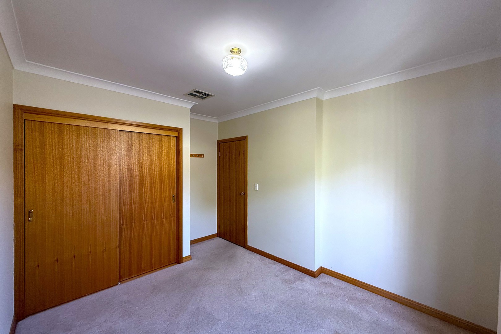 17 Franklin Place, Caroline Springs, VIC 3023, Caroline Springs - Thumbnail 4
