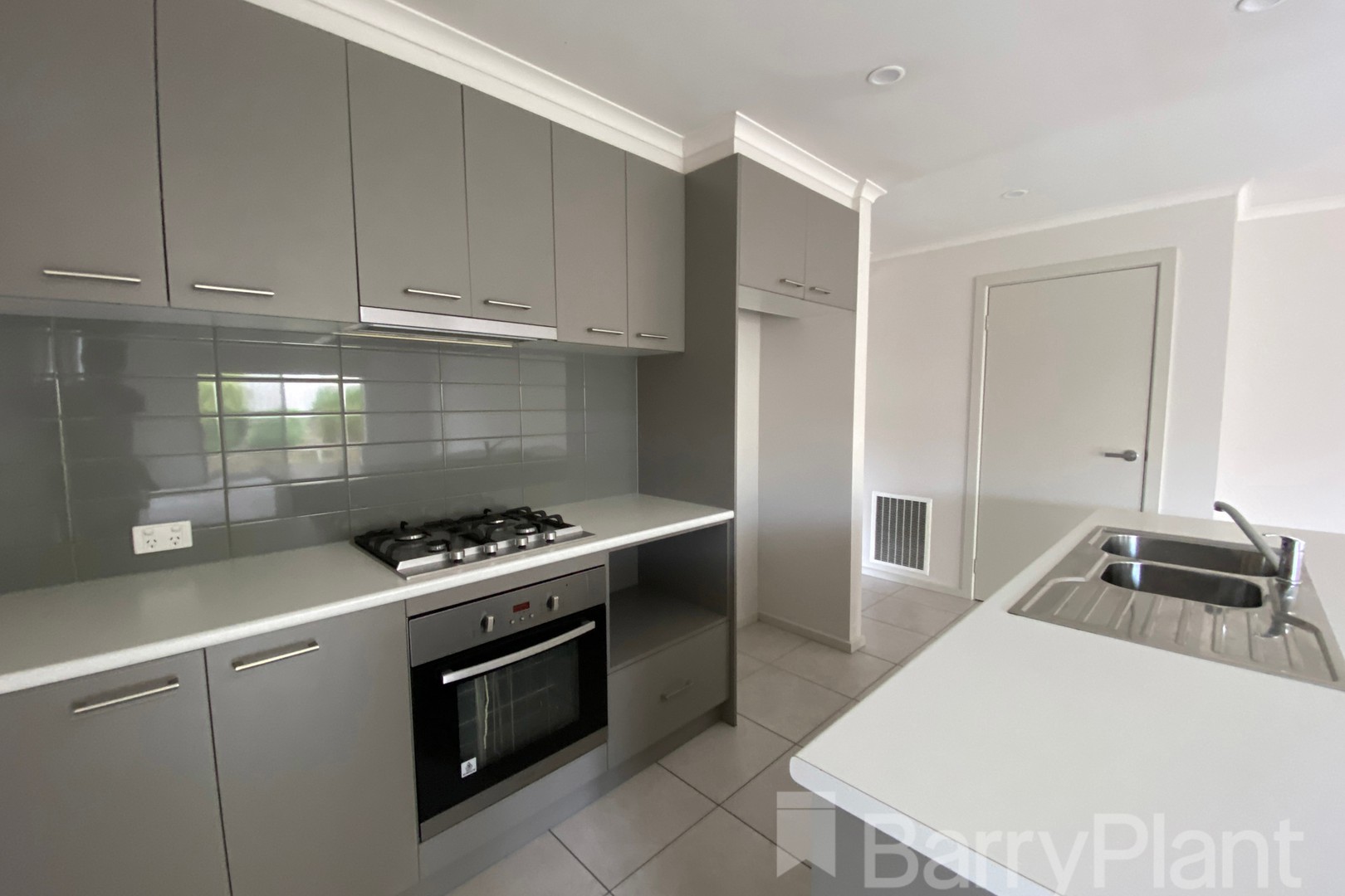 17 Fraser Street, Mount Pleasant, VIC 3350, Mount Pleasant - Thumbnail 2