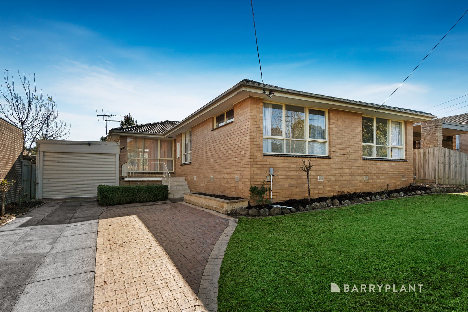 17 Fromhold Drive, Doncaster, VIC 3108