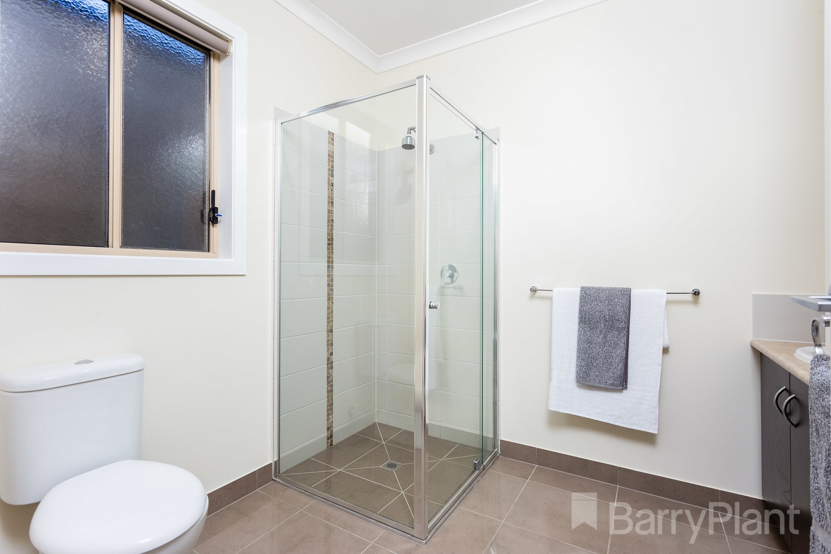 17 Gallant Road, Point Cook, VIC 3030, Point Cook - Thumbnail 4
