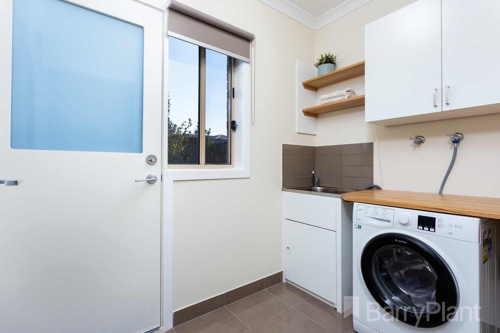 17 Gallant Road, Point Cook, VIC 3030, Point Cook - Thumbnail 8