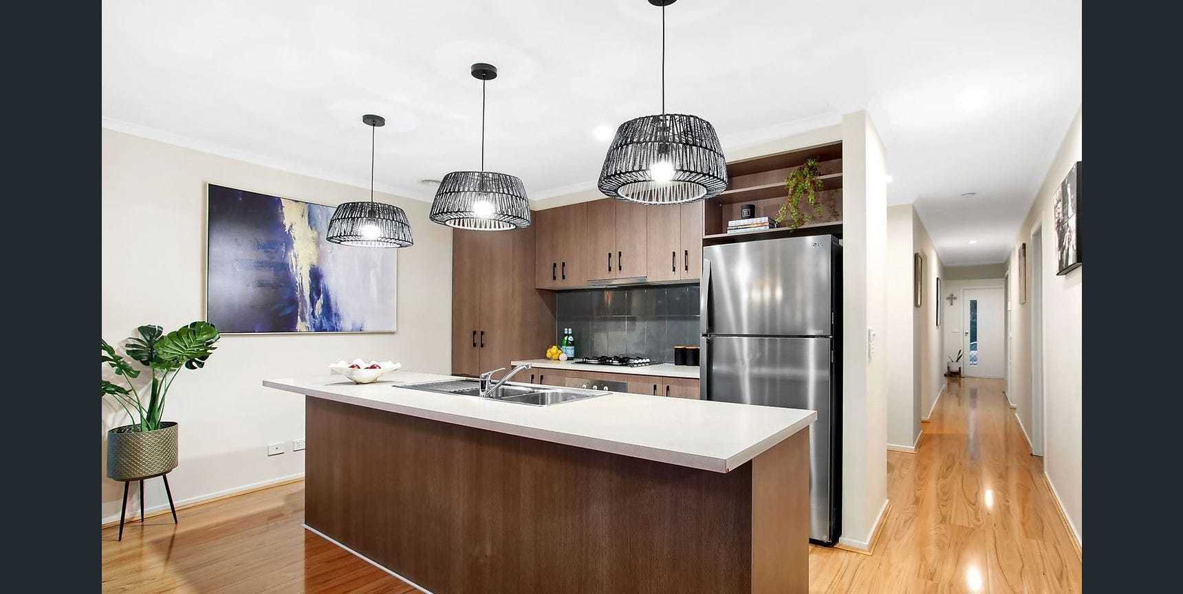 17 Glory Street, South Morang, VIC 3752 - Thumbnail 1 - 29/05/2026
