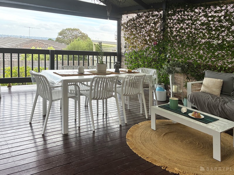 17 Gray Close, Endeavour Hills, VIC 3802 - Image - 11/06/2026