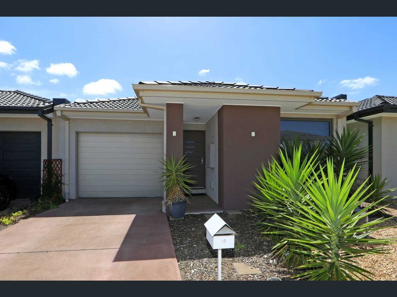 17 Guernsey Street, Clyde North, VIC 3978 - Image - 02/12/2025