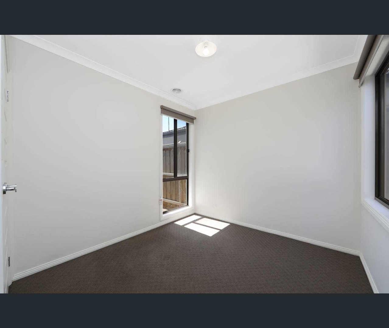 17 Guernsey Street, Clyde North, VIC 3978, Clyde North - Thumbnail 7