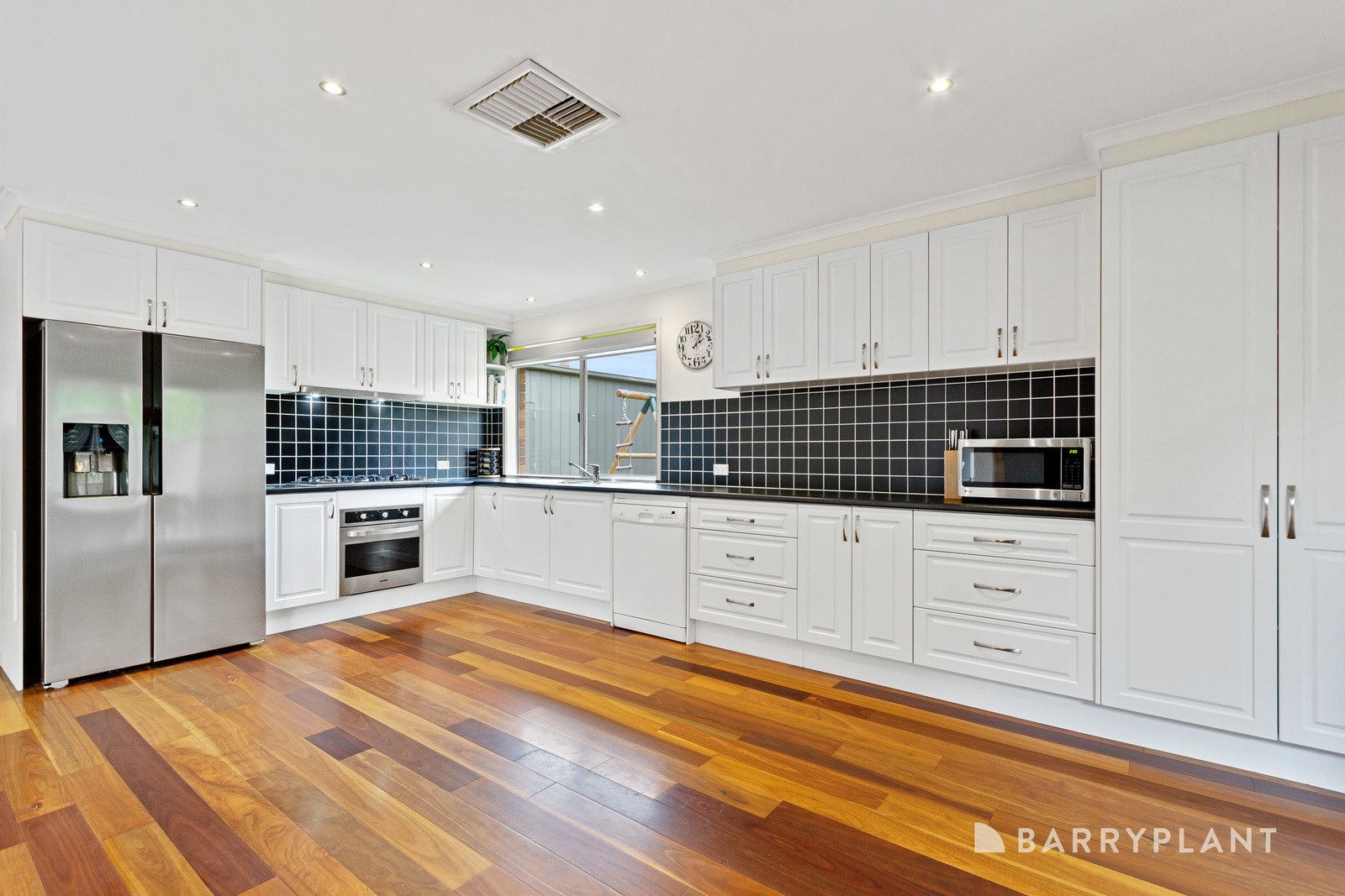 17 Handasyde Avenue, Kilsyth South, VIC 3137, Kilsyth South - Thumbnail 4