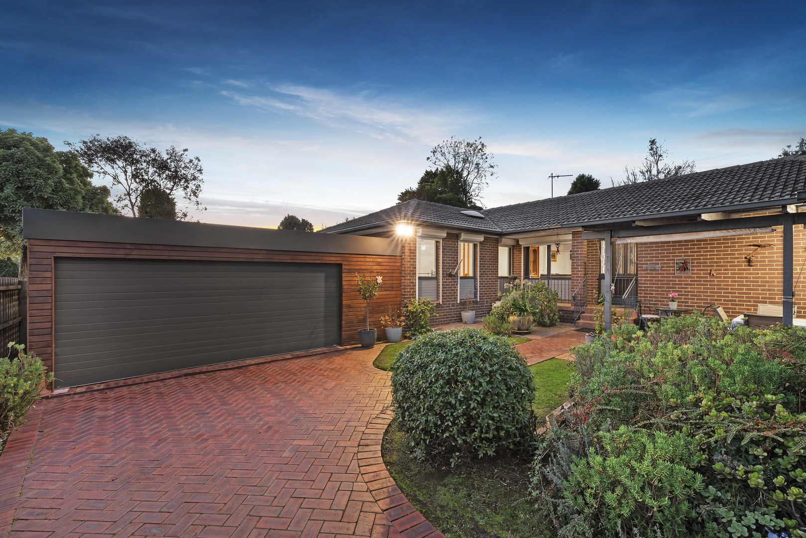 17 Hartington Drive, Wantirna, VIC 3152, Wantirna - Thumbnail 2