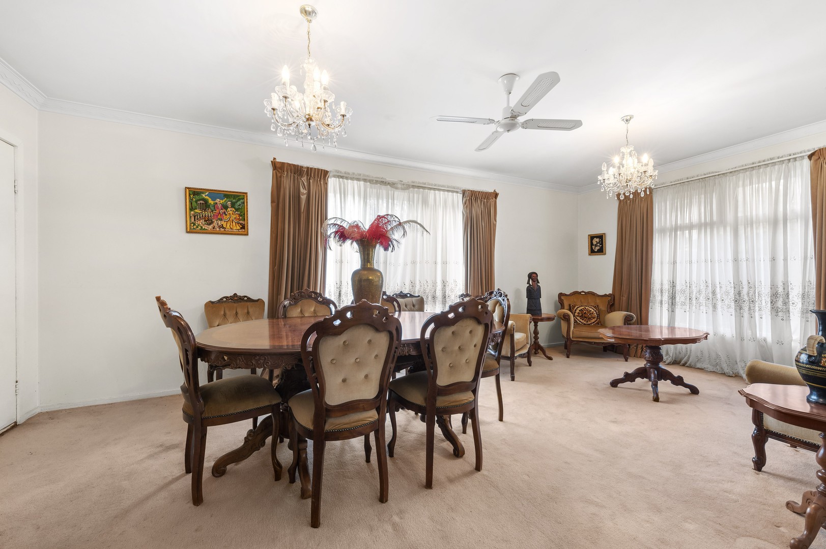 17 Hawk Street, Doncaster East, VIC 3109 - Thumbnail 2 - 03/11/2025