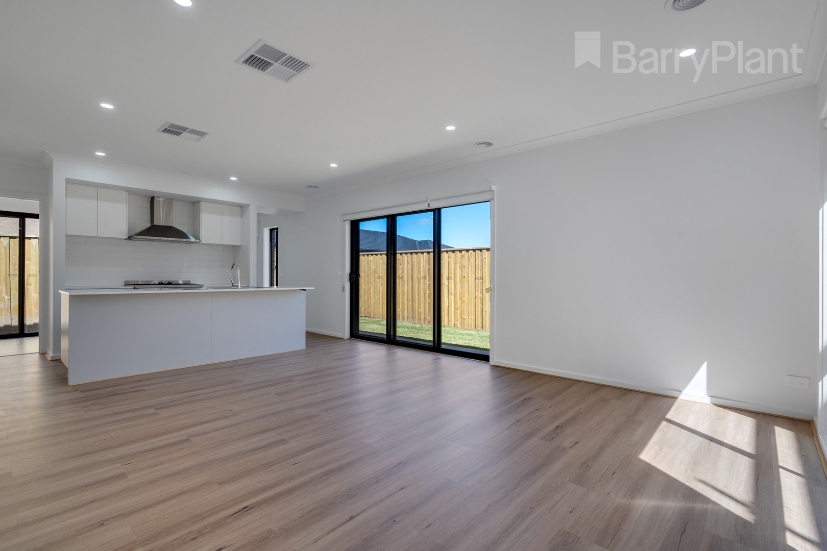 17 Hederwick Street, Mickleham, VIC 3064, Mickleham - Thumbnail 3