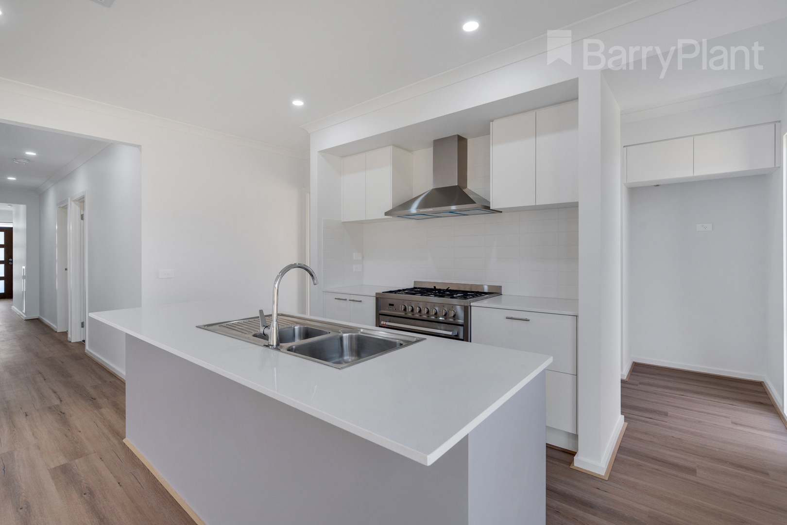 17 Hederwick Street, Mickleham, VIC 3064, Mickleham - Thumbnail 5