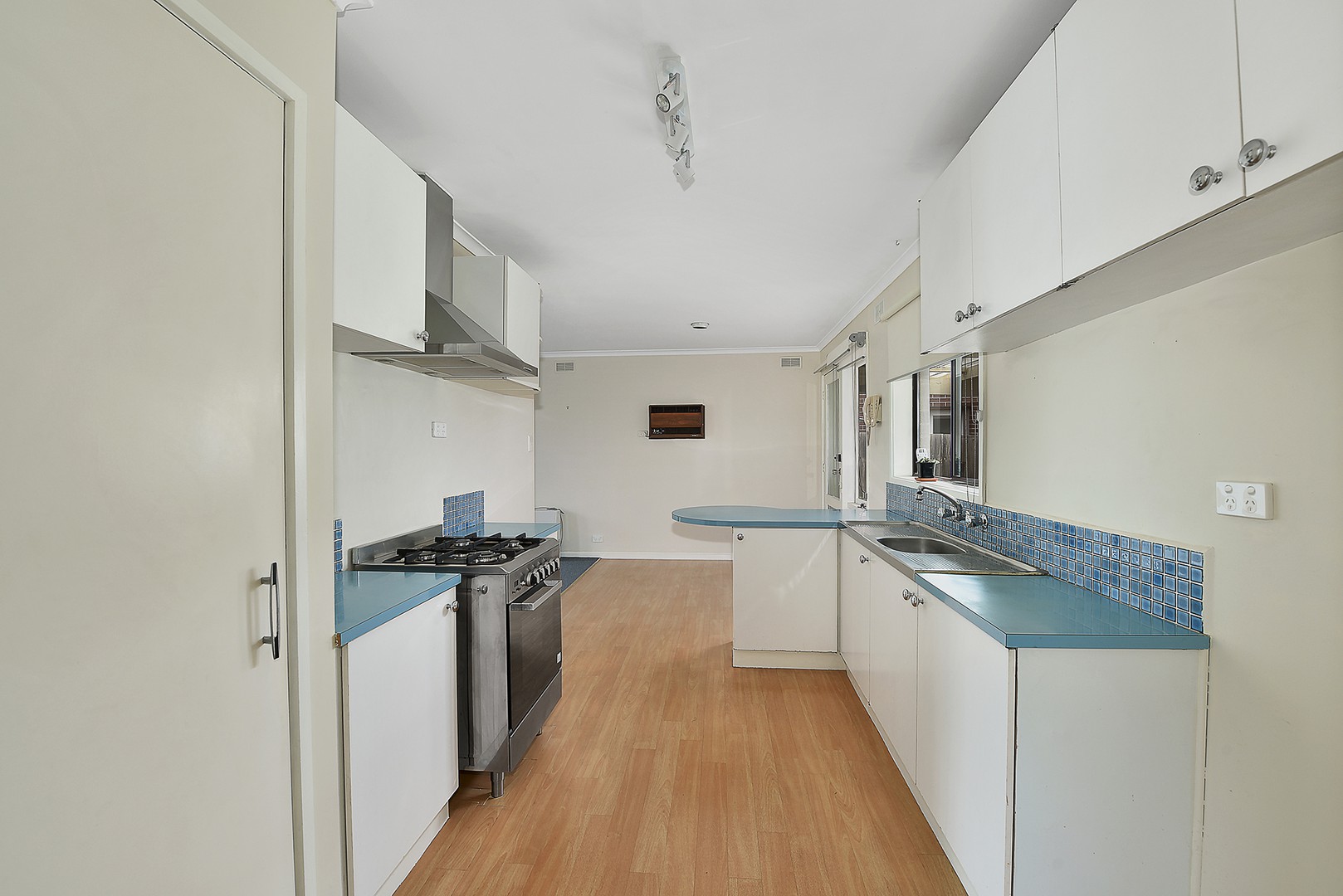 17 Hedgerow  Court, Keilor East, VIC 3033, Keilor East - Thumbnail 3