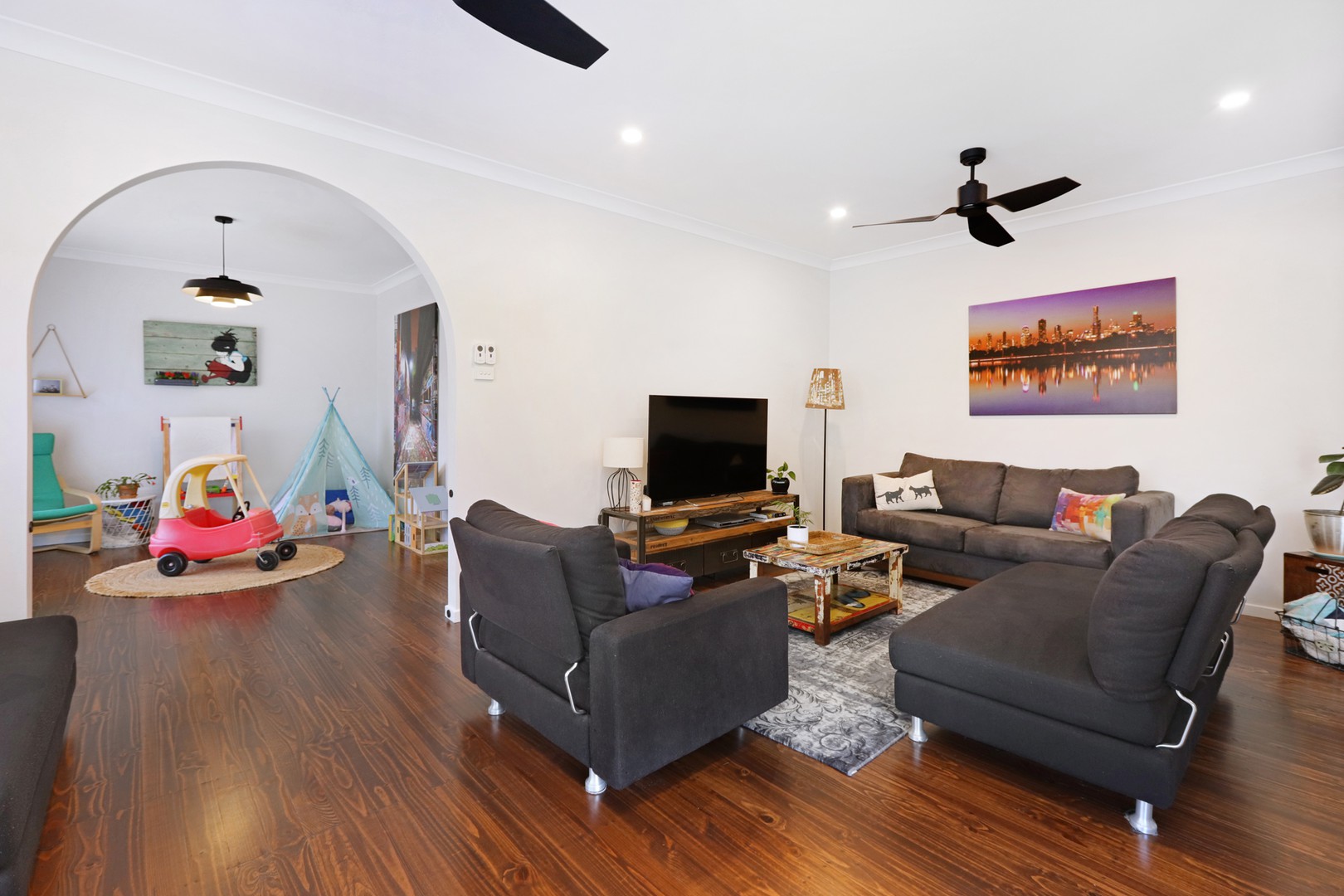 17 Helene  Street, Ardeer, VIC 3022, Ardeer - Thumbnail 2