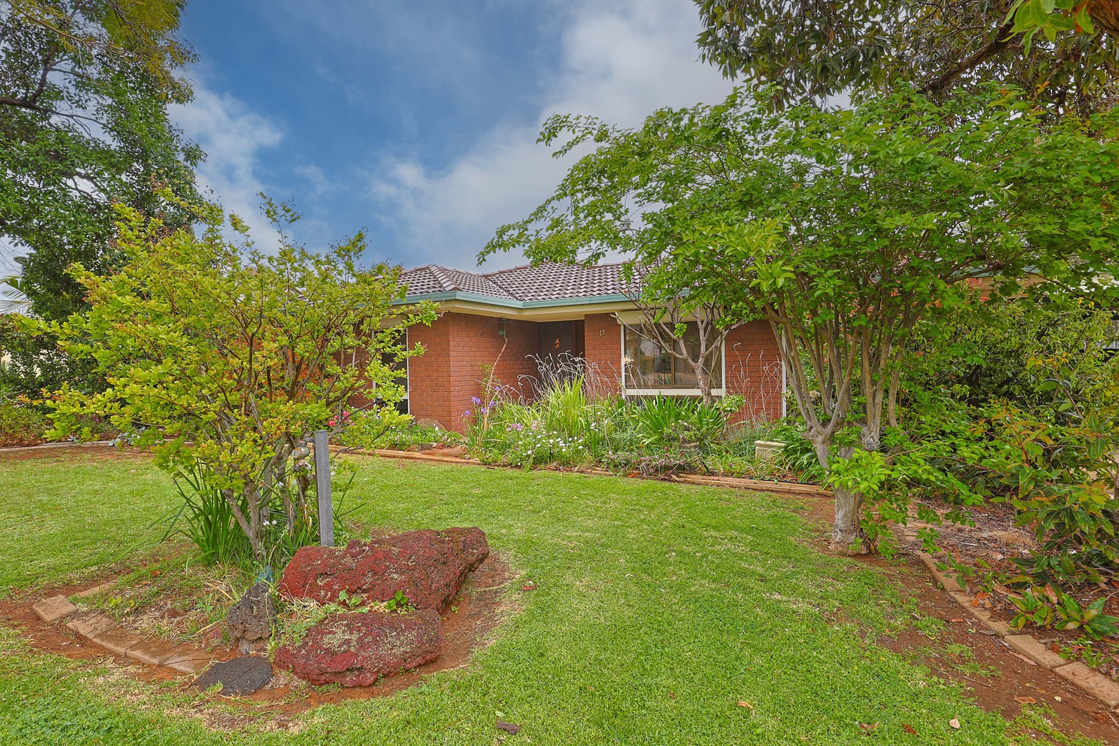 17 Heley Court, Mildura, VIC 3500 - Thumbnail 2 - 17/12/2025