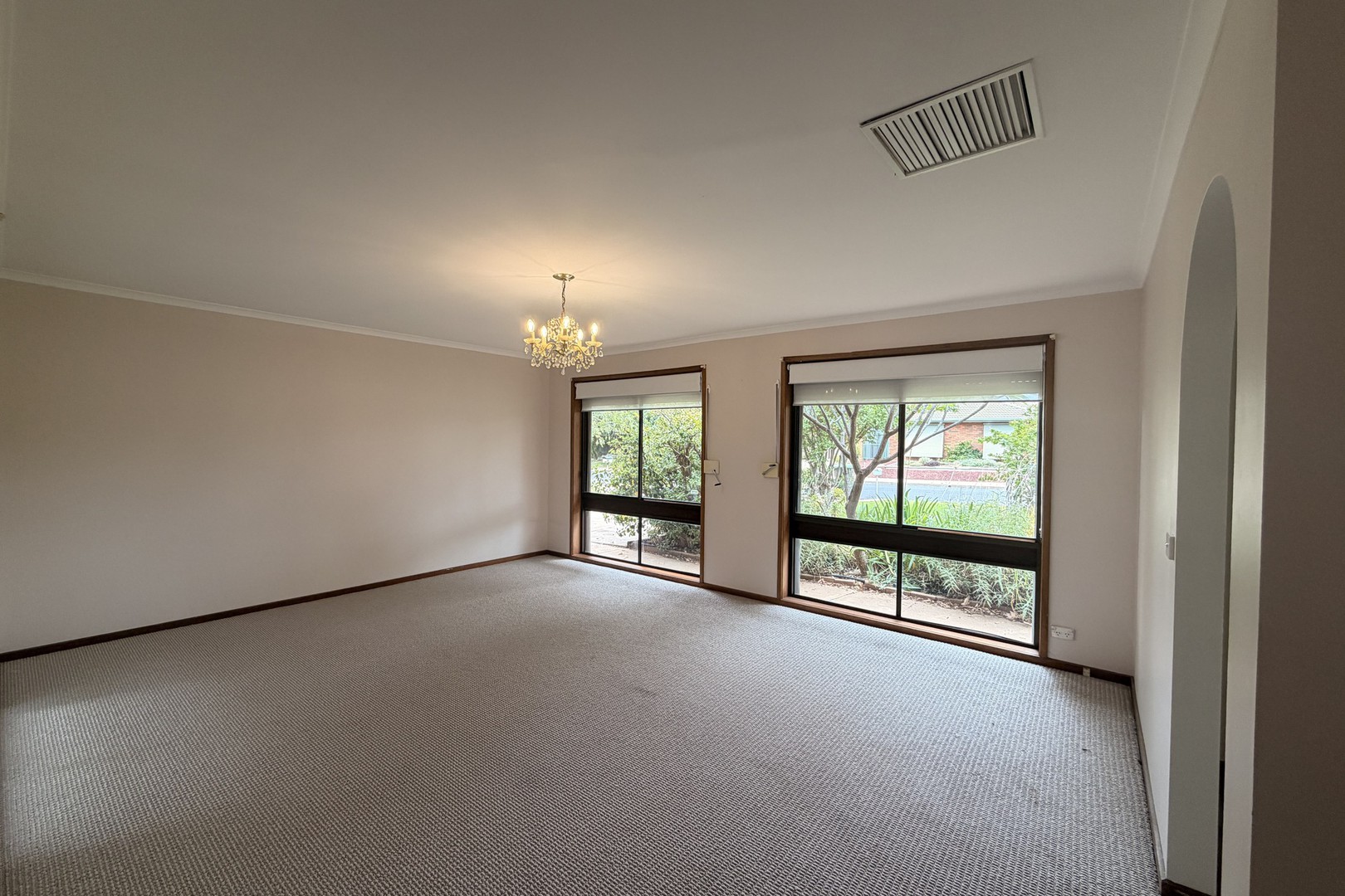 17 Heley Court, Mildura, VIC 3500 - Thumbnail 2 - 17/12/2025