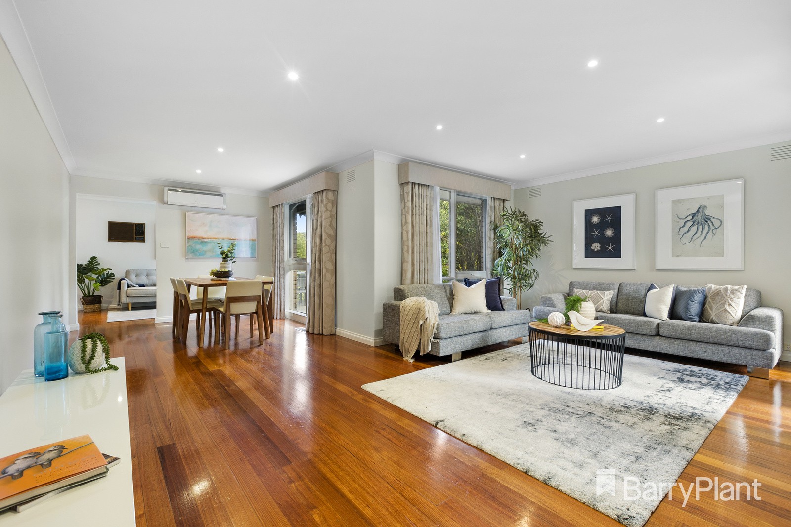 17 Holly Green Drive, Wheelers Hill, VIC 3150, Wheelers Hill - Thumbnail 2