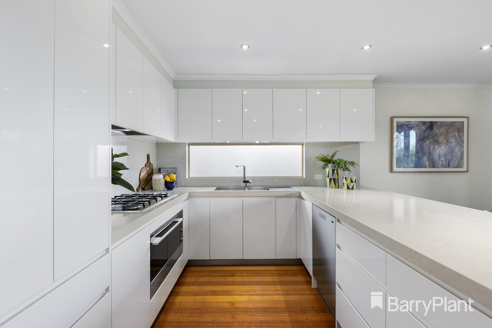 17 Holly Green Drive, Wheelers Hill, VIC 3150, Wheelers Hill - Thumbnail 3