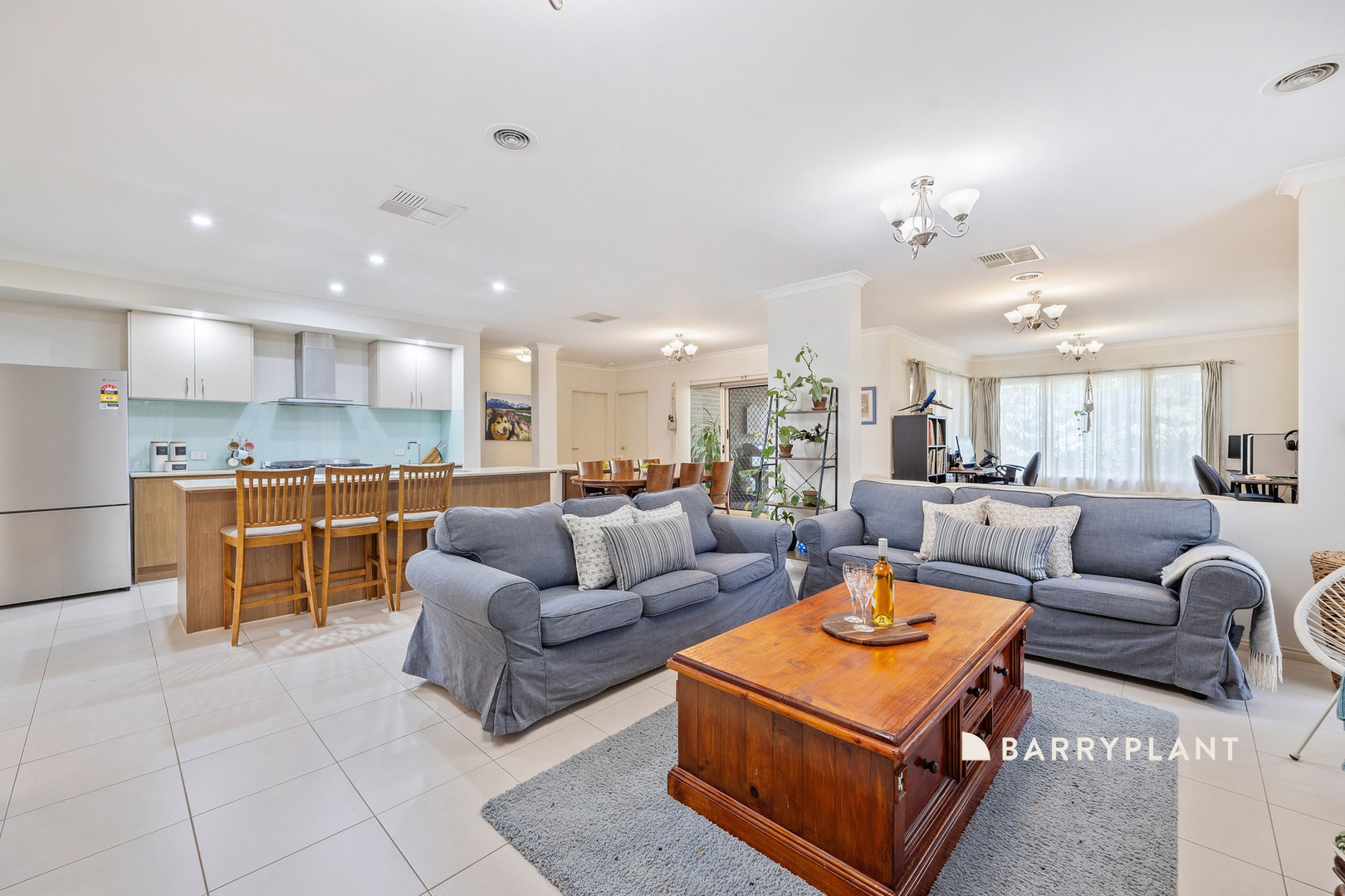 17 Hollyrood Drive, Berwick, VIC 3806, Berwick - Thumbnail 6