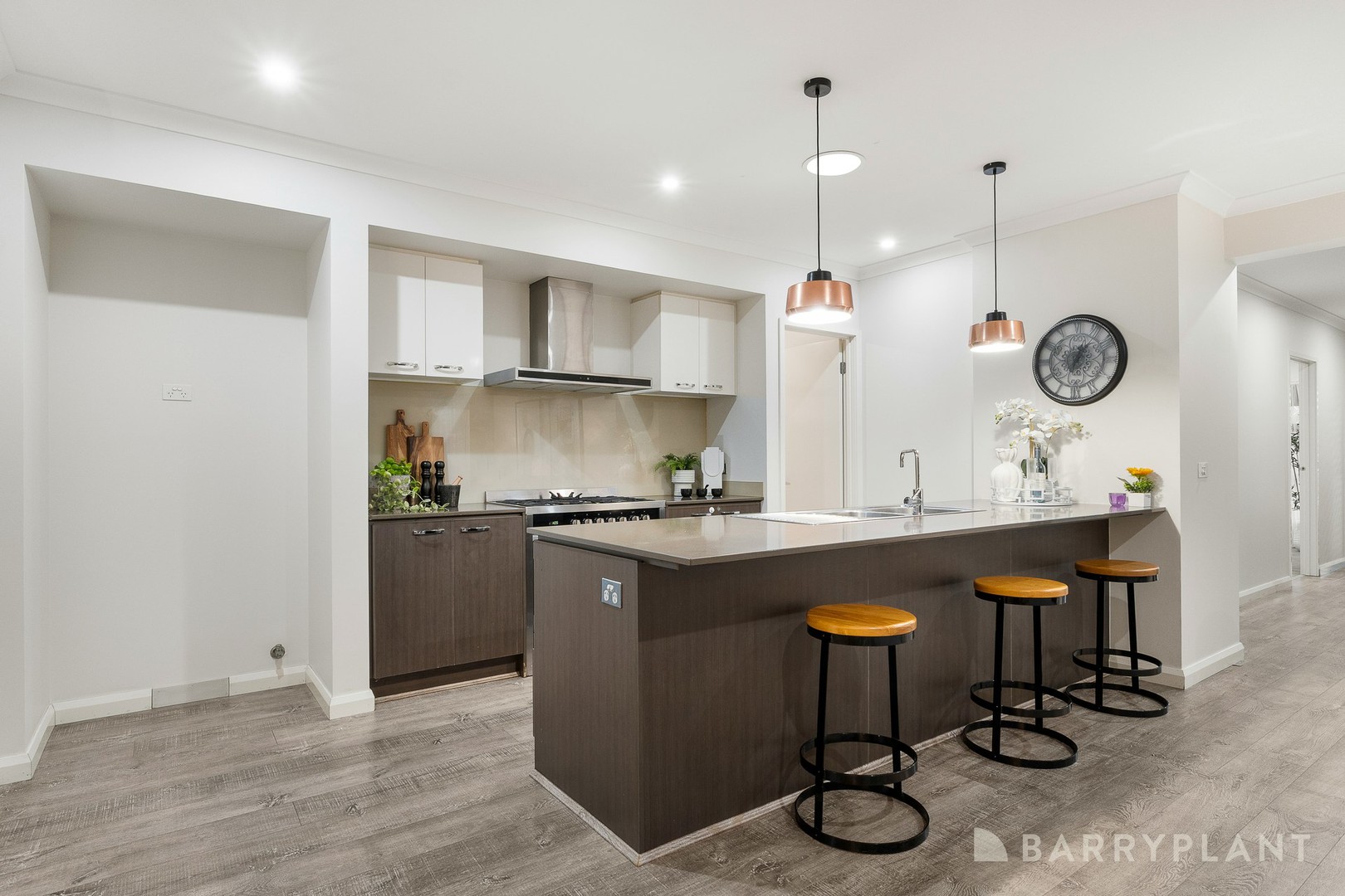 17 Hollywell Road, Clyde North, VIC 3978, Clyde North - Thumbnail 4