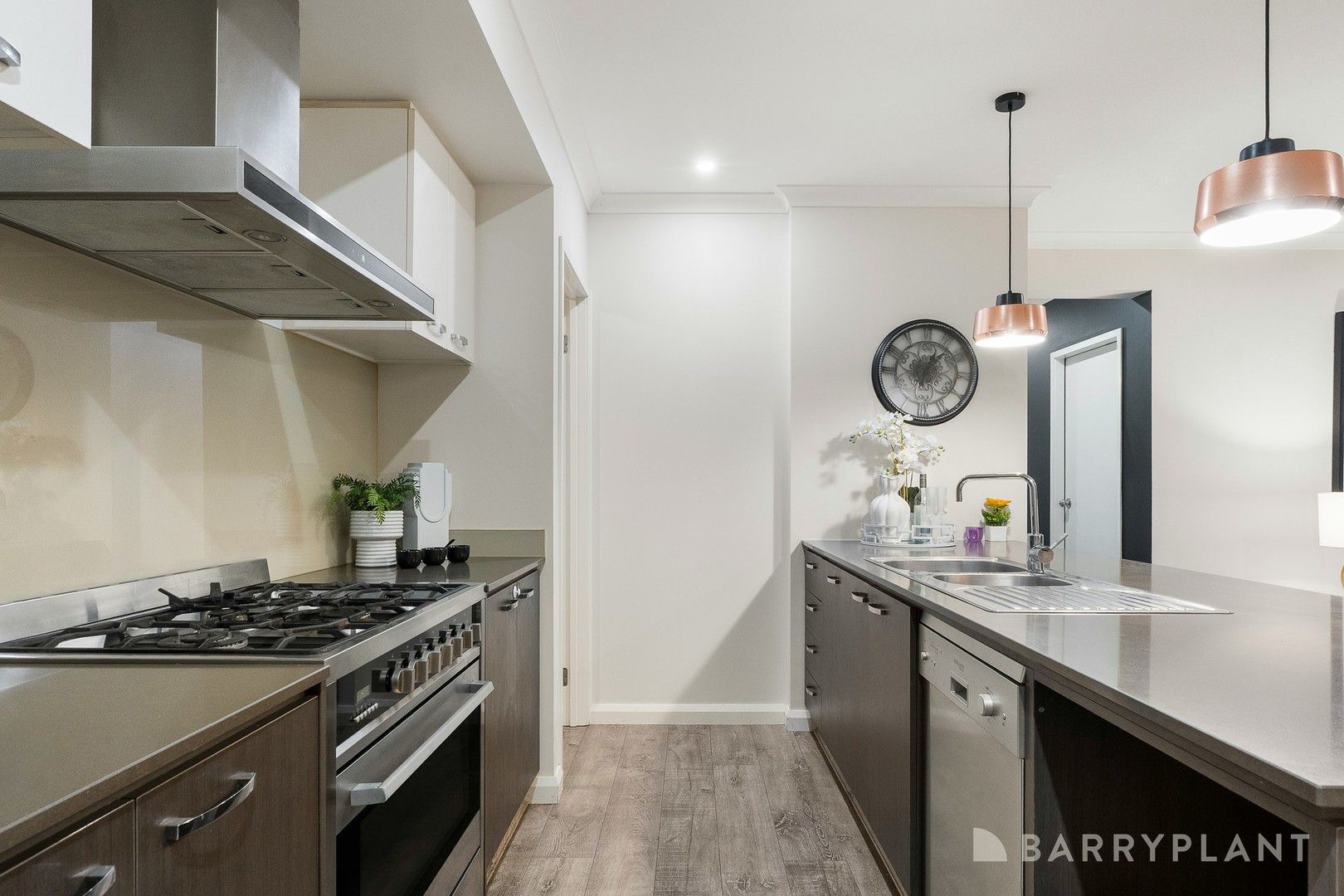 17 Hollywell Road, Clyde North, VIC 3978, Clyde North - Thumbnail 5