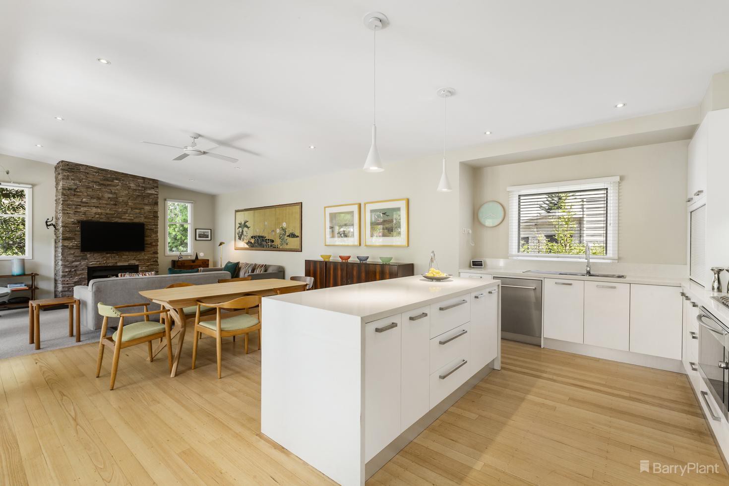 17 Hopetoun Street, Mitcham, VIC 3132, Mitcham - Thumbnail 8