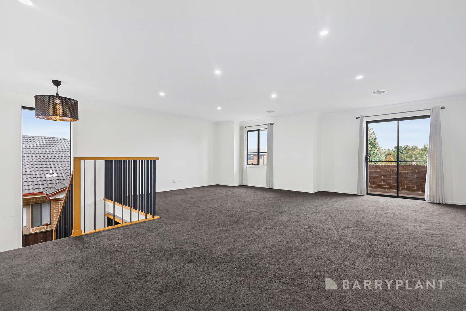17 Hull Crescent, Pakenham, VIC 3810, Pakenham - Thumbnail 5