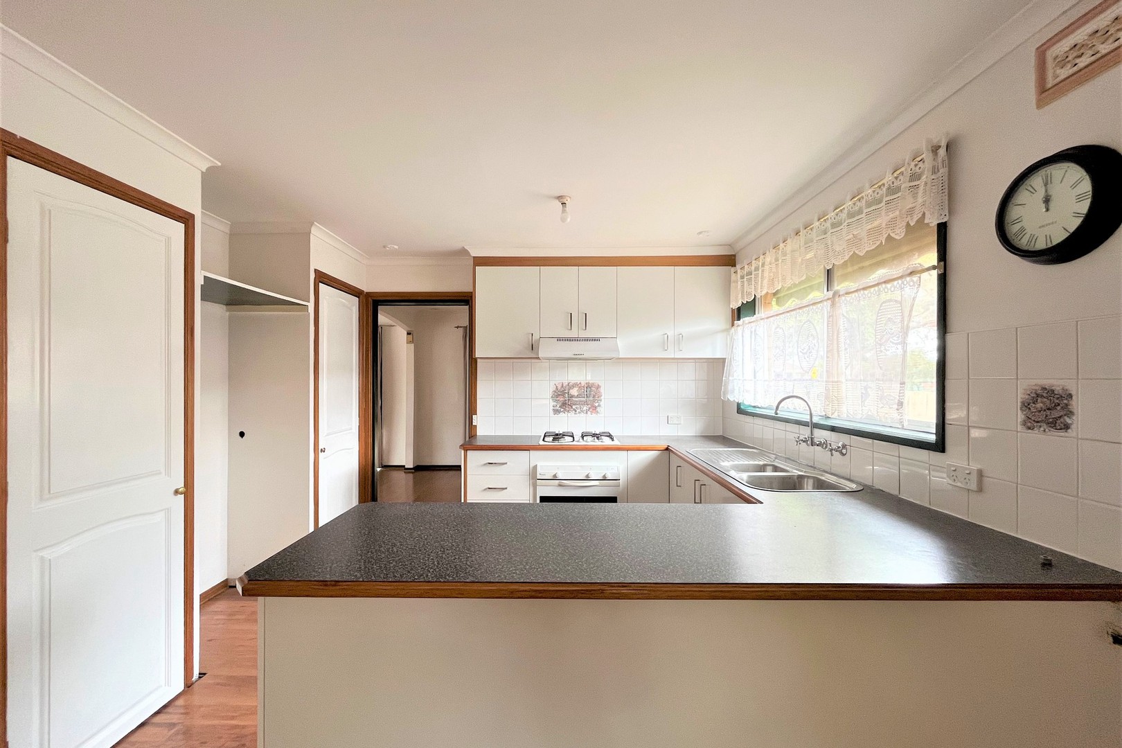 17 Hume Avenue, Melton South, VIC 3338, Melton South - Thumbnail 2