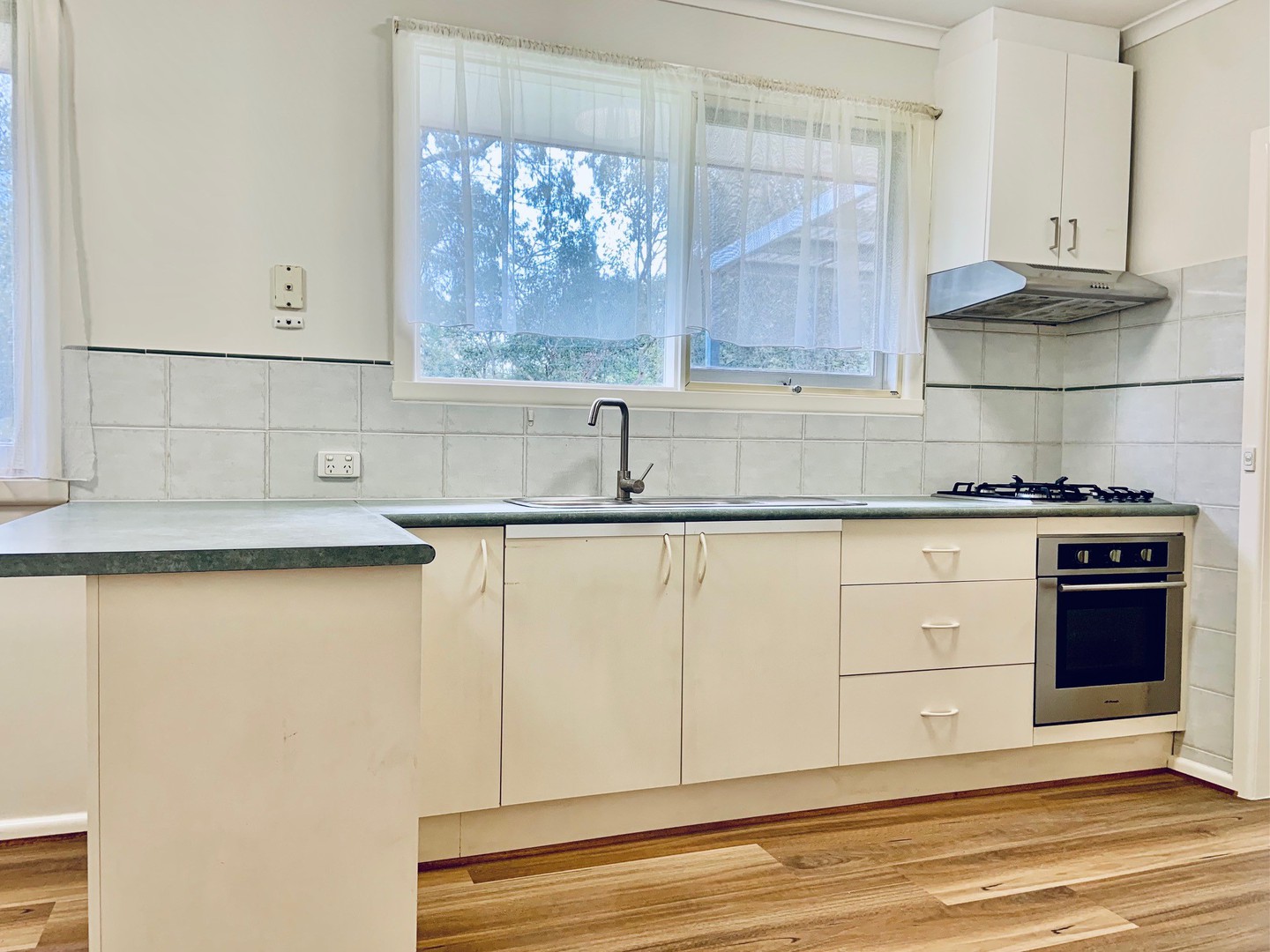 17 Husband Road, Forest Hill, VIC 3131 - Thumbnail 2 - 07/02/2024