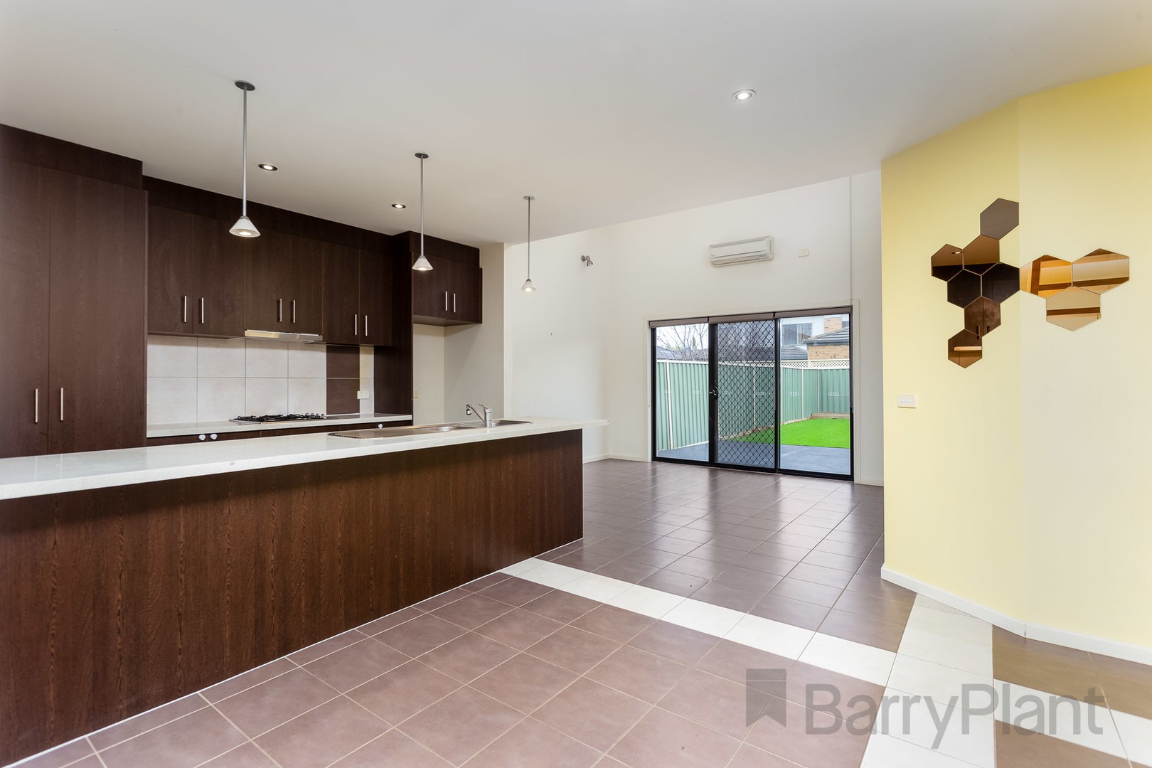 17 Hyde Park Terrace, Point Cook, VIC 3030, Point Cook - Thumbnail 4