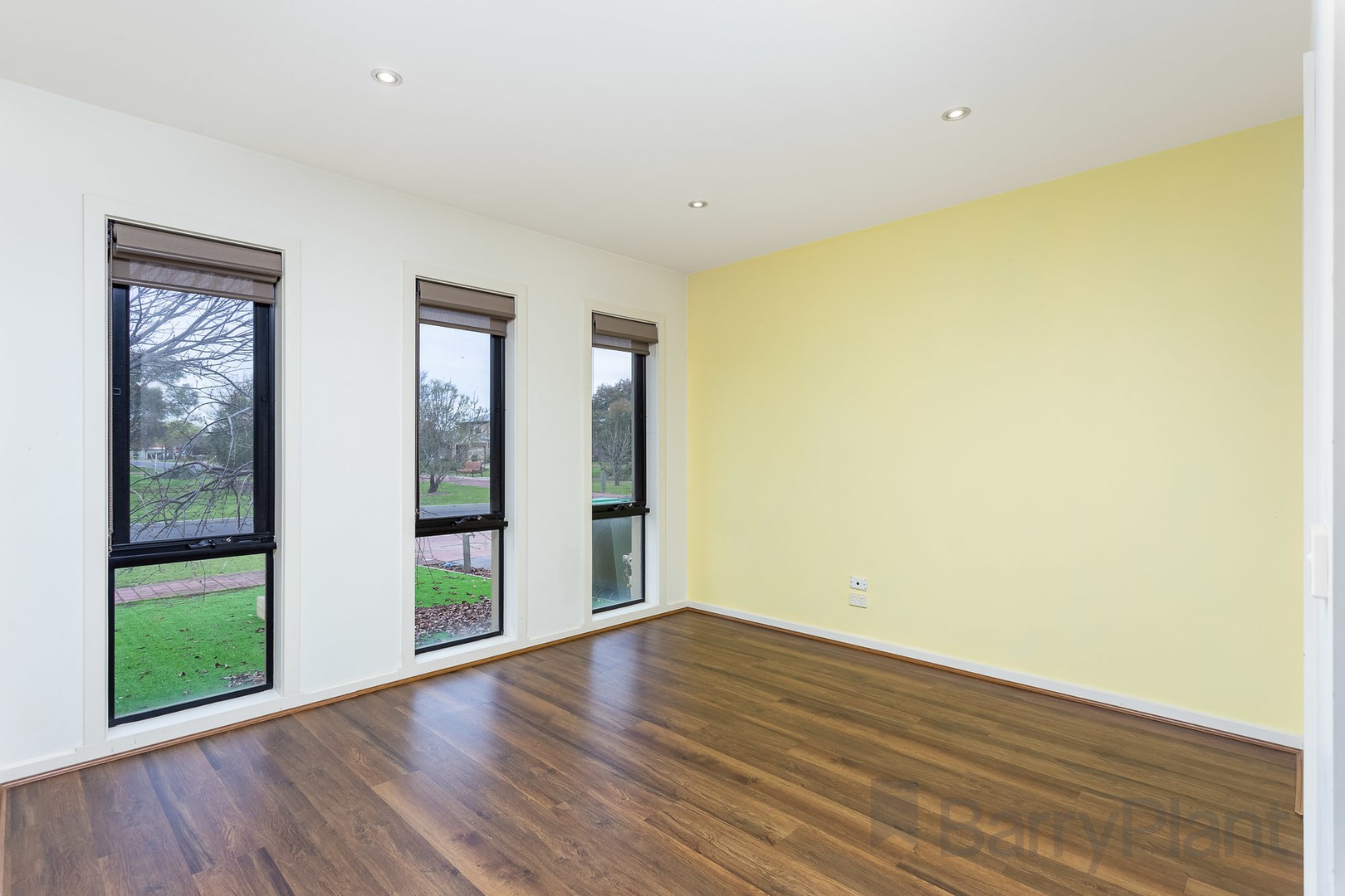 17 Hyde Park Terrace, Point Cook, VIC 3030, Point Cook - Thumbnail 6