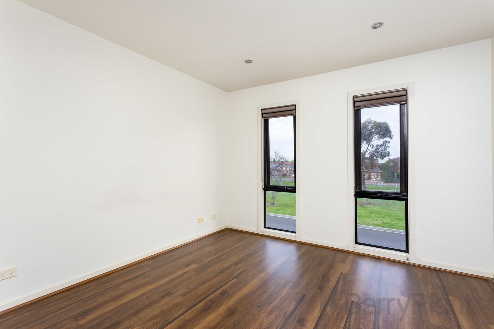 17 Hyde Park Terrace, Point Cook, VIC 3030, Point Cook - Thumbnail 7