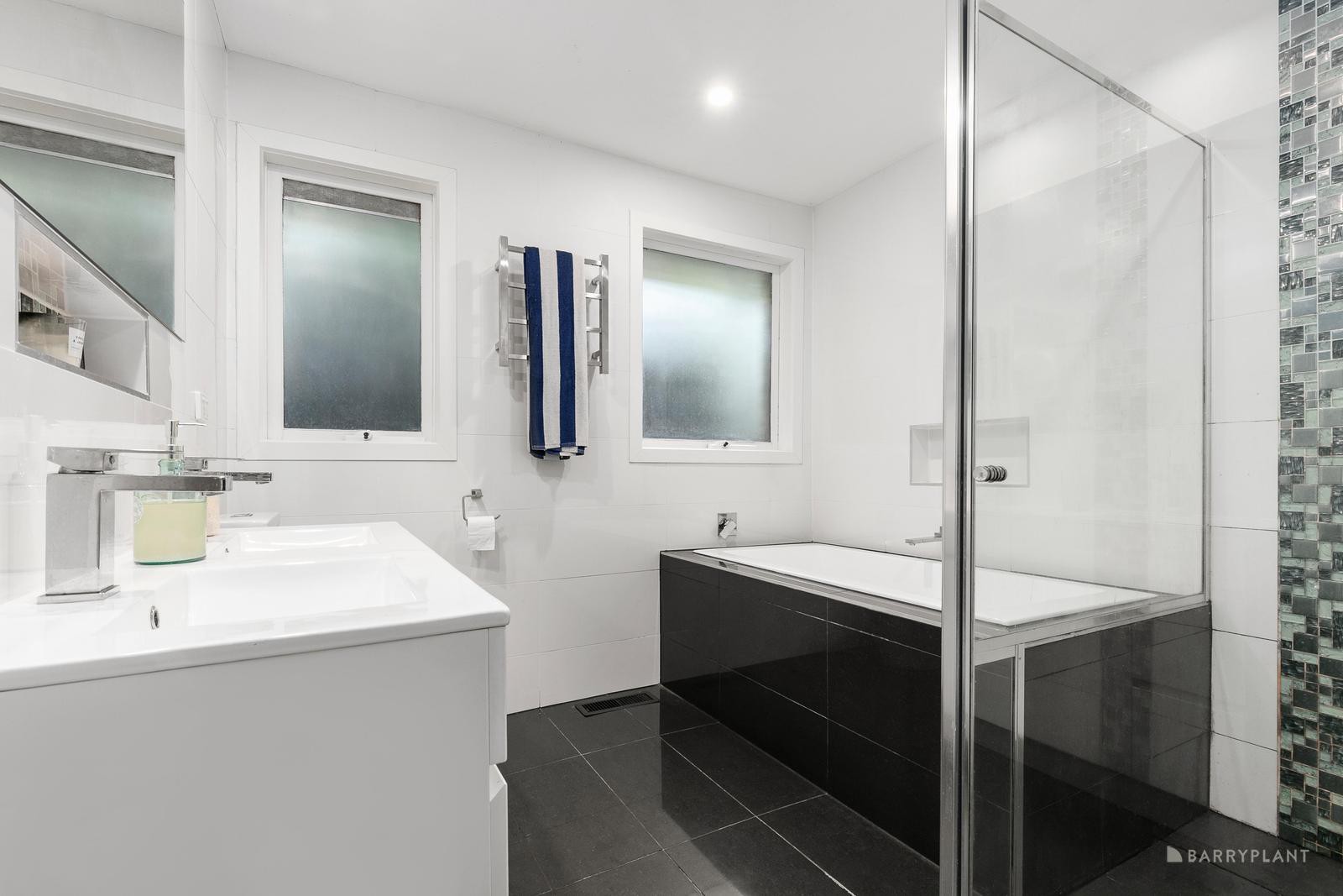17 Jefferson Grove, Doncaster East, VIC 3109, Doncaster East - Thumbnail 8