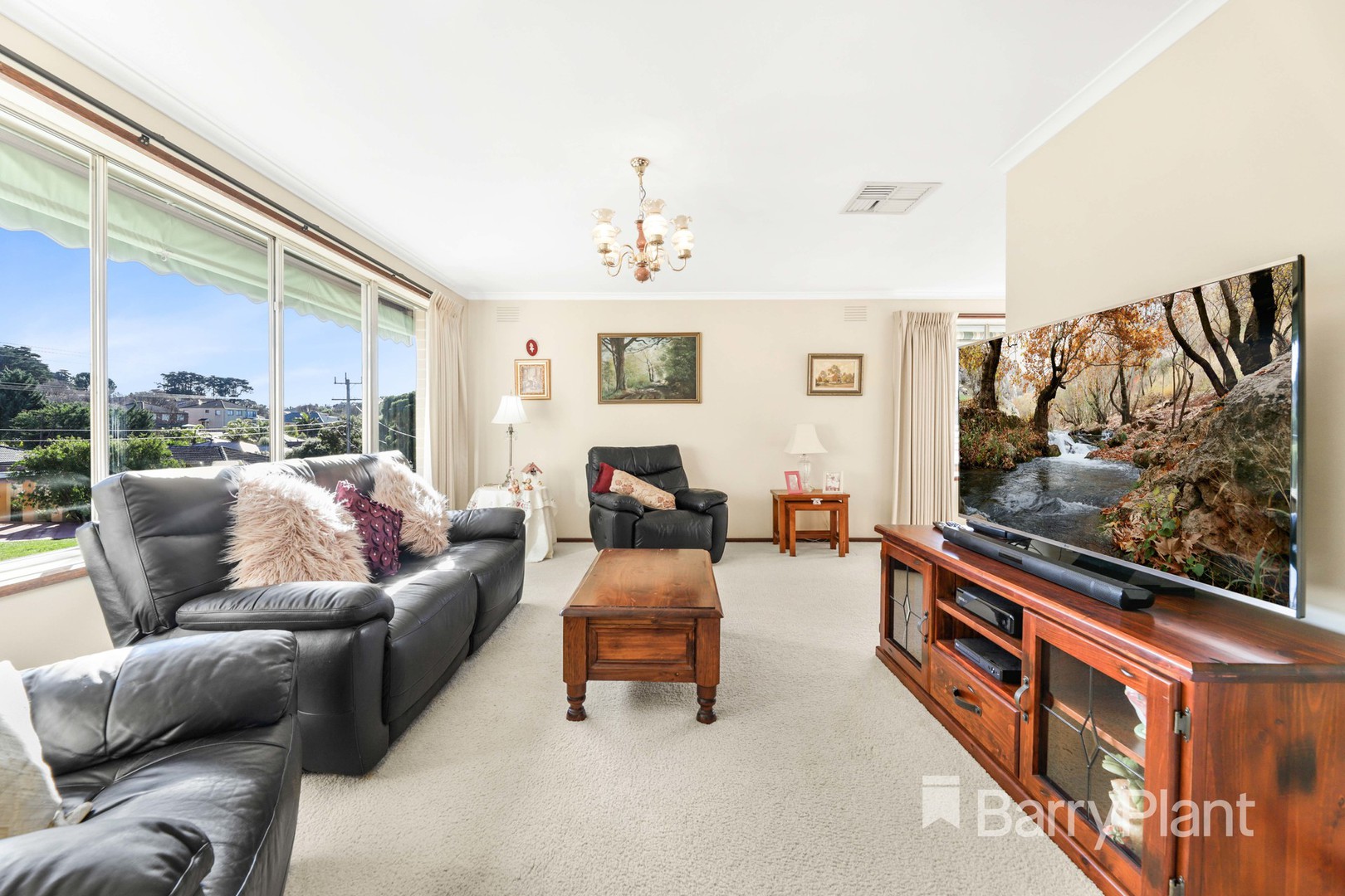17 Joanne Avenue, Chirnside Park, VIC 3116, Chirnside Park - Thumbnail 2