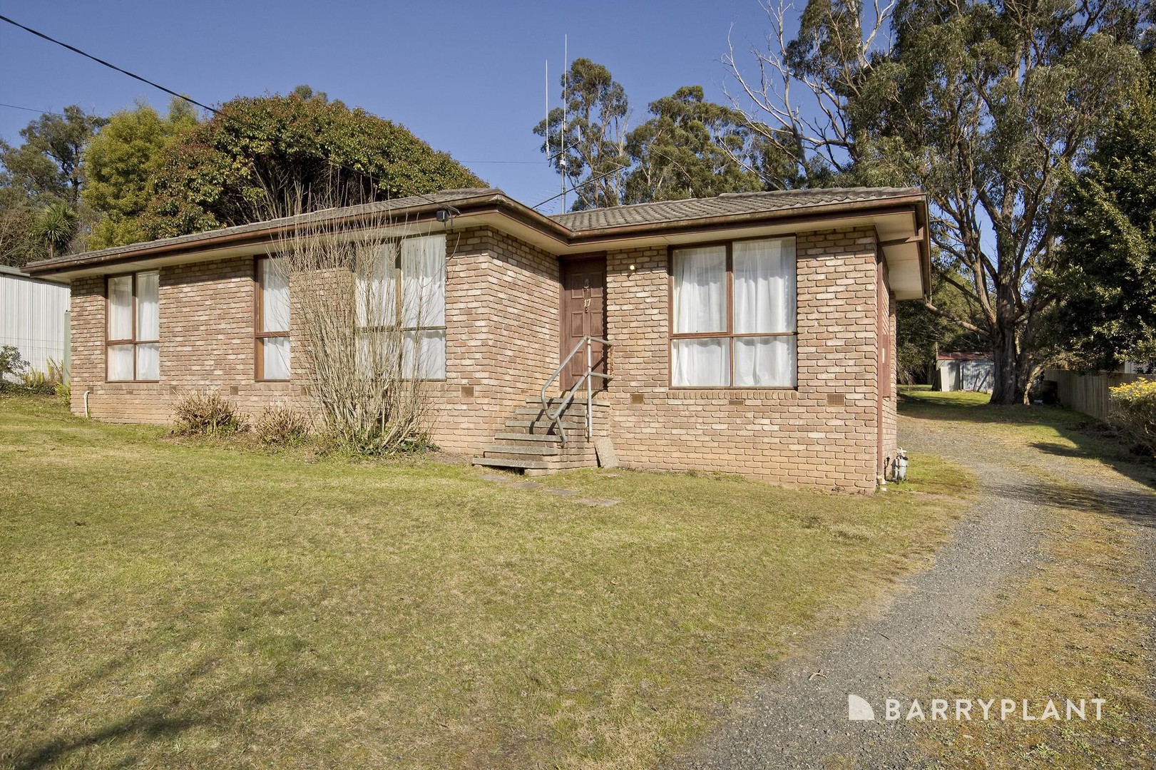 17 Joffre Parade, Cockatoo, VIC 3781, Cockatoo - Thumbnail 2