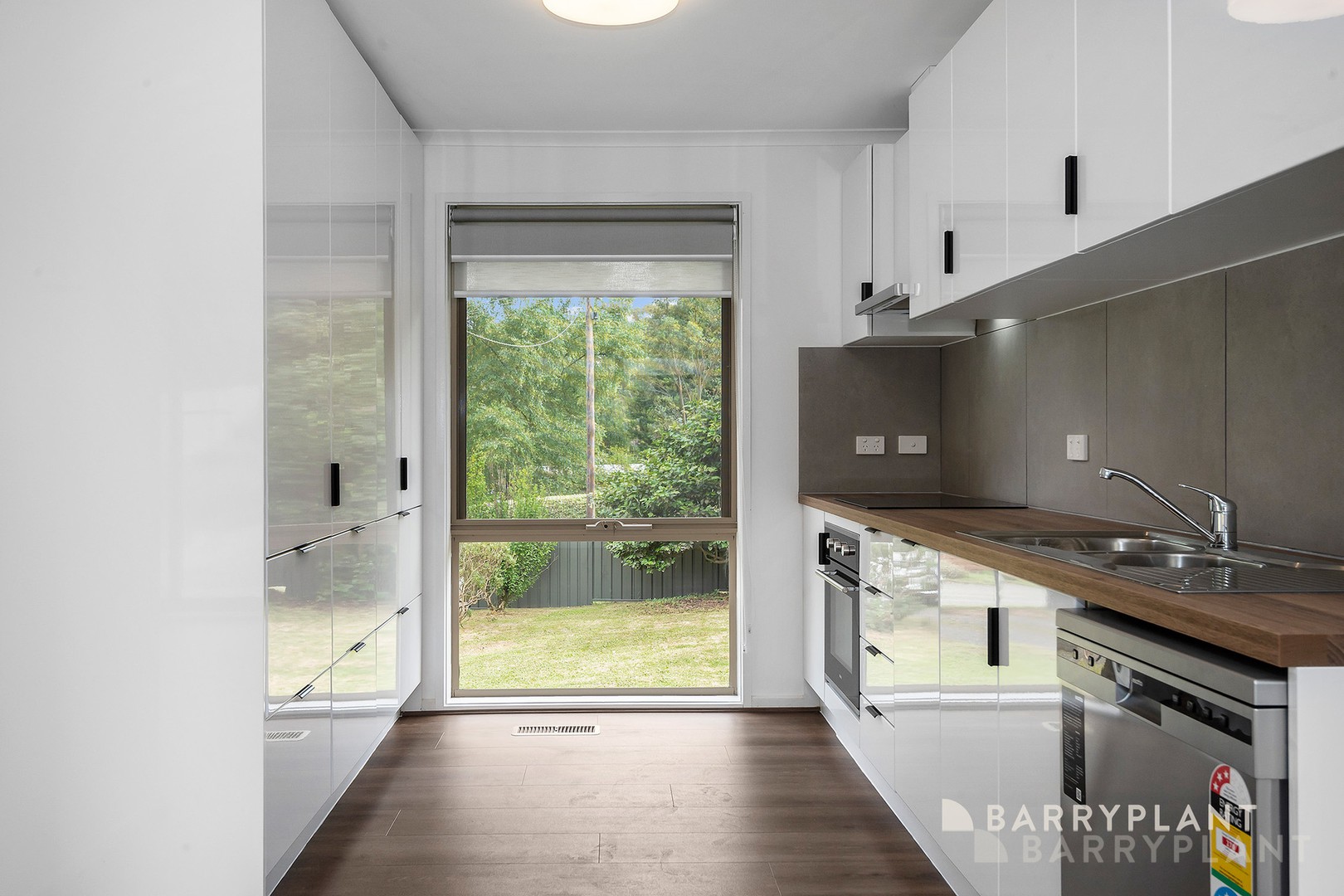 17 Joffre Parade, Cockatoo, VIC 3781 - Thumbnail 2 - 24/07/2025