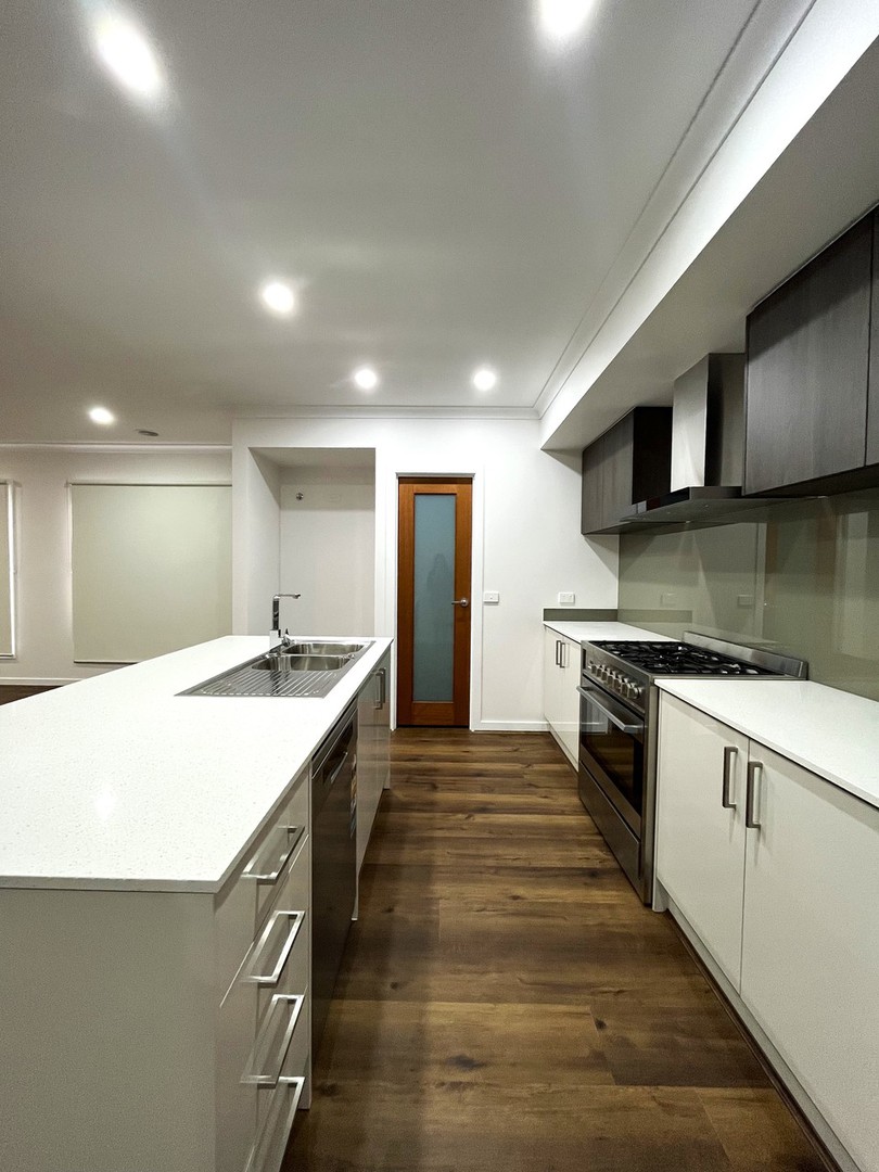 17 Jura Street, Truganina, VIC 3029, Truganina - Thumbnail 4