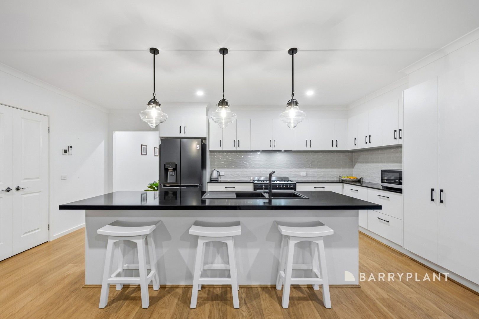 17 Kaduna Drive, Officer South, VIC 3809 - Thumbnail 2 - 22/01/2026