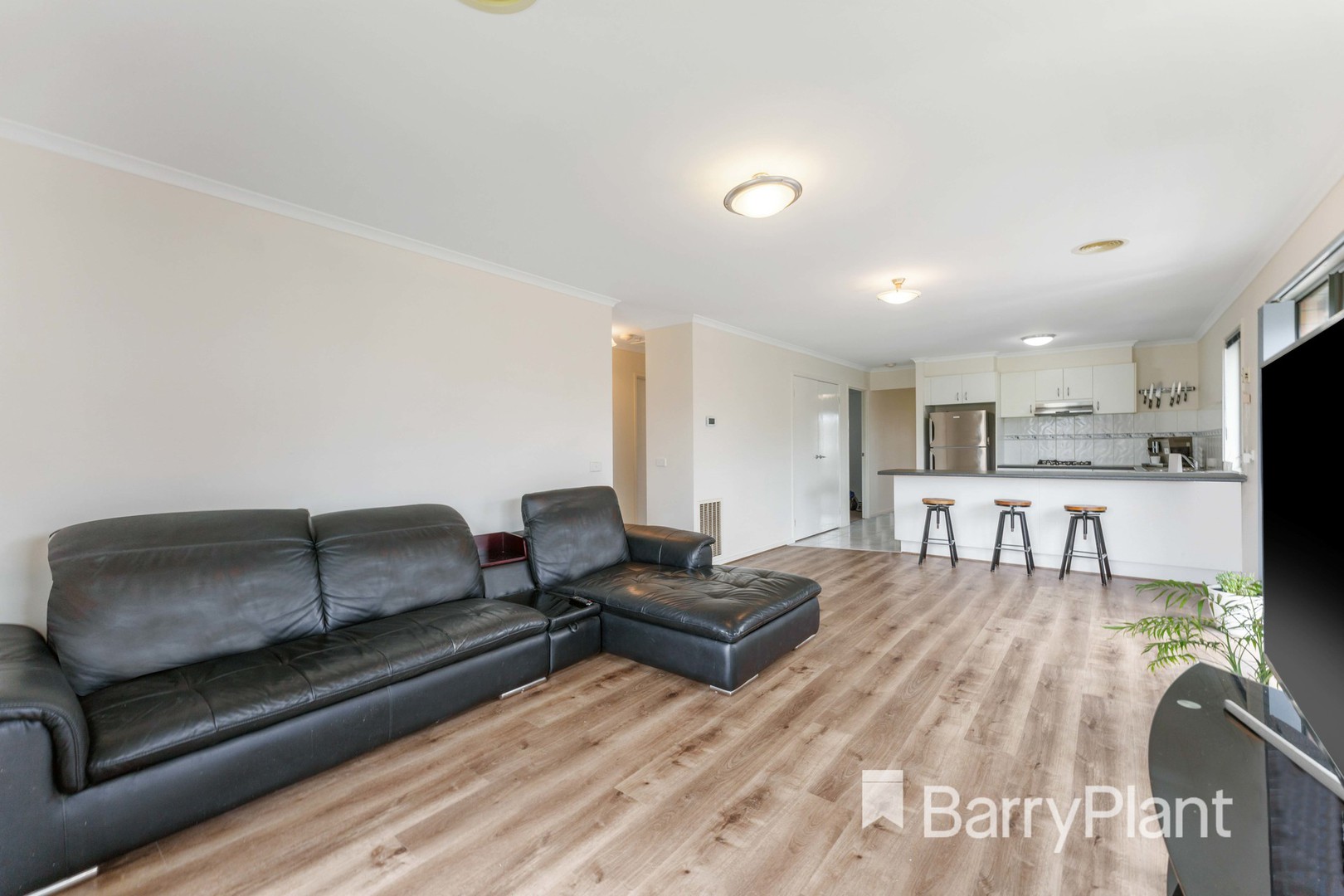 17 Karong Drive, Wyndham Vale, VIC 3024, Wyndham Vale - Thumbnail 6