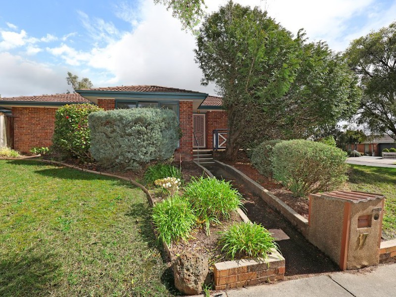 17 Kedleston Way, Rowville, VIC 3178 - Image - 08/09/2026