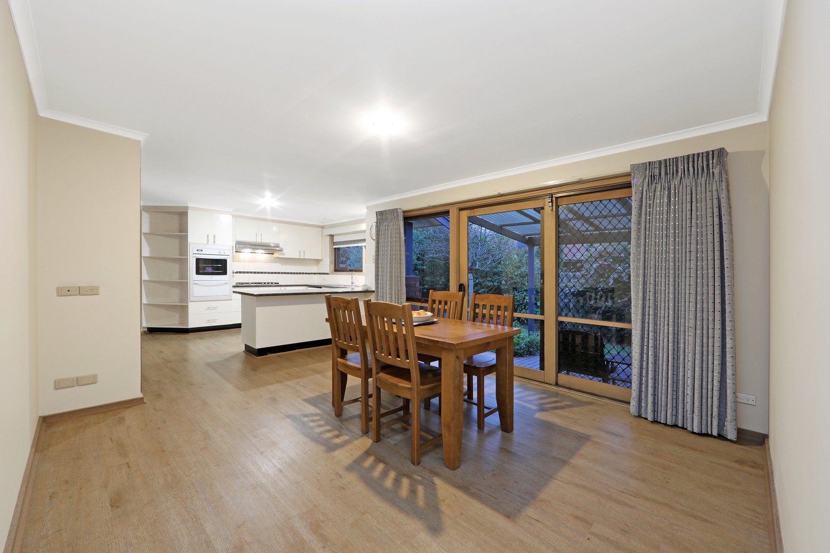 17 Kempston Court, Rowville, VIC 3178, Rowville - Thumbnail 3