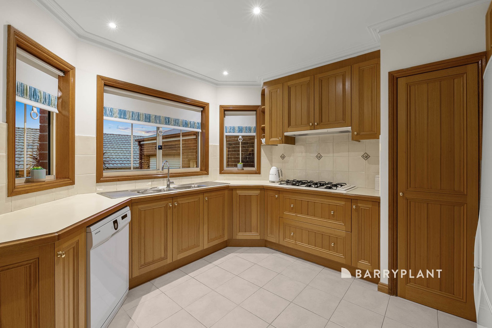 17 Knights Bridge Court, Narre Warren, VIC 3805, Narre Warren - Thumbnail 3