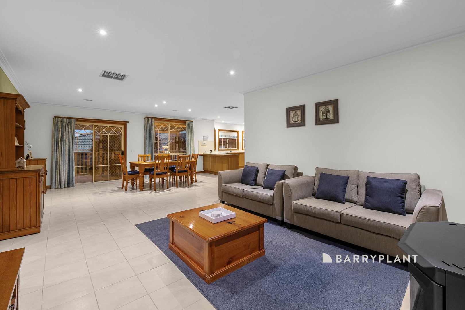 17 Knights Bridge Court, Narre Warren, VIC 3805, Narre Warren - Thumbnail 6