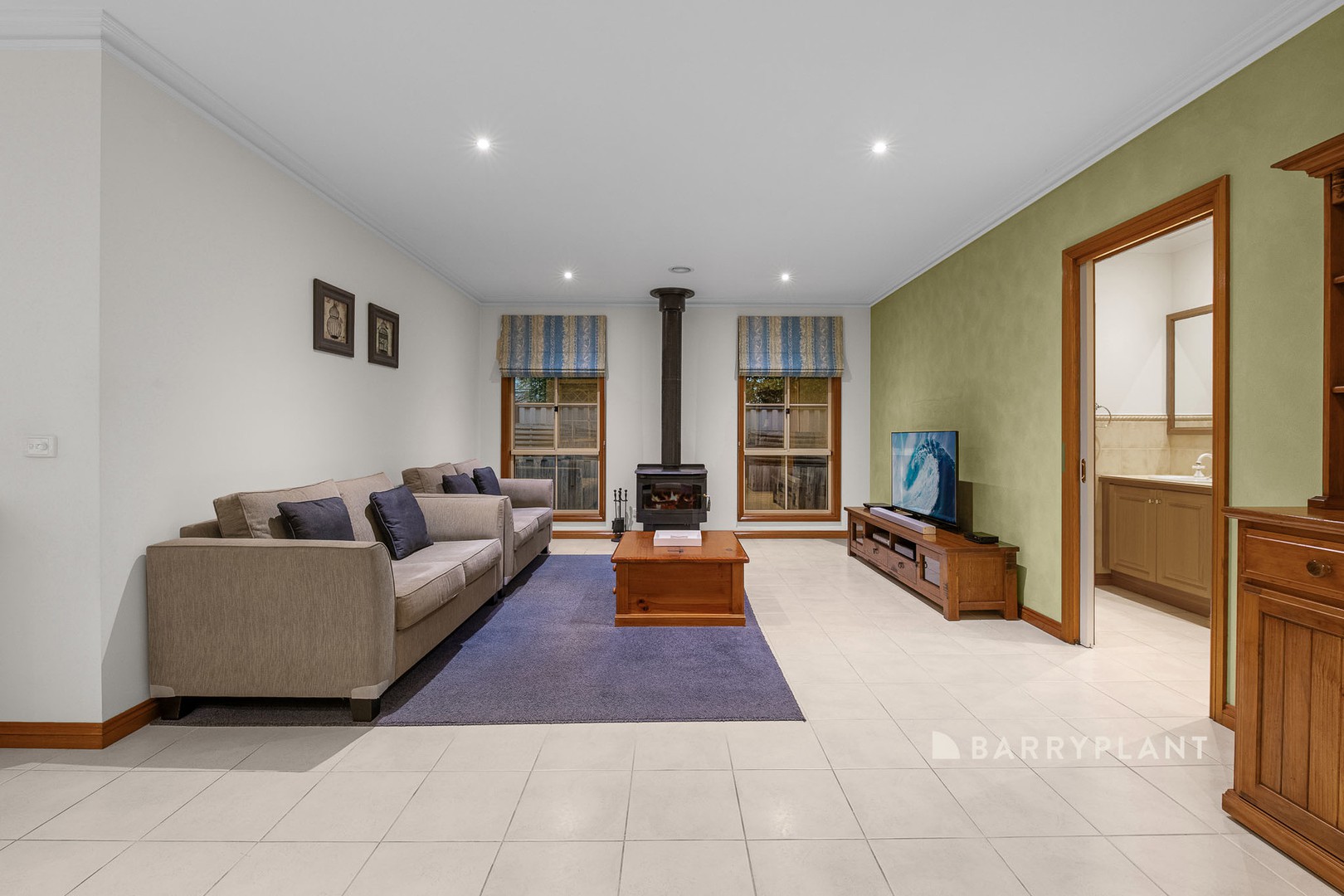 17 Knights Bridge Court, Narre Warren, VIC 3805, Narre Warren - Thumbnail 7