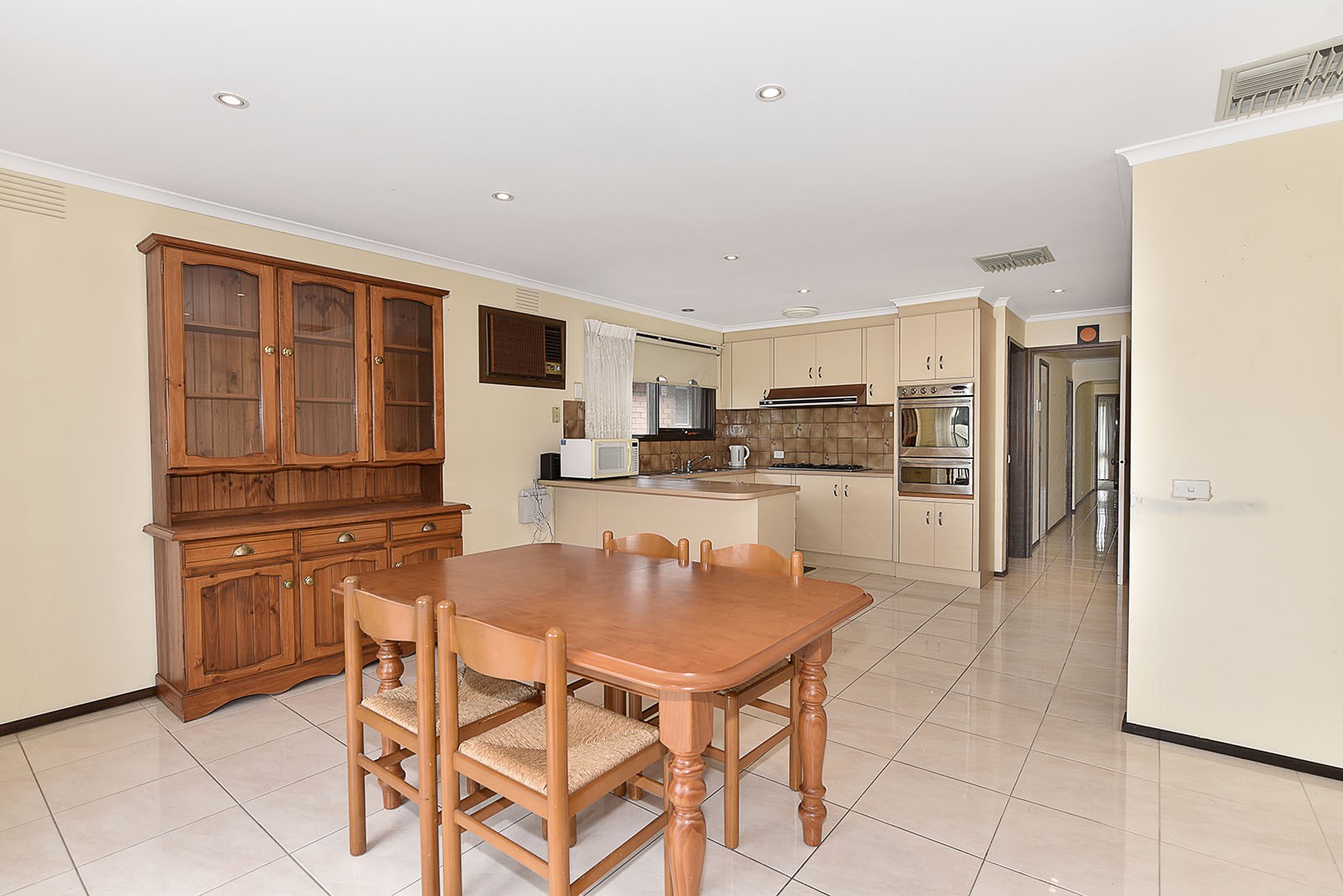 17 Lackenheath Drive, Tullamarine, VIC 3043, Tullamarine - Thumbnail 2