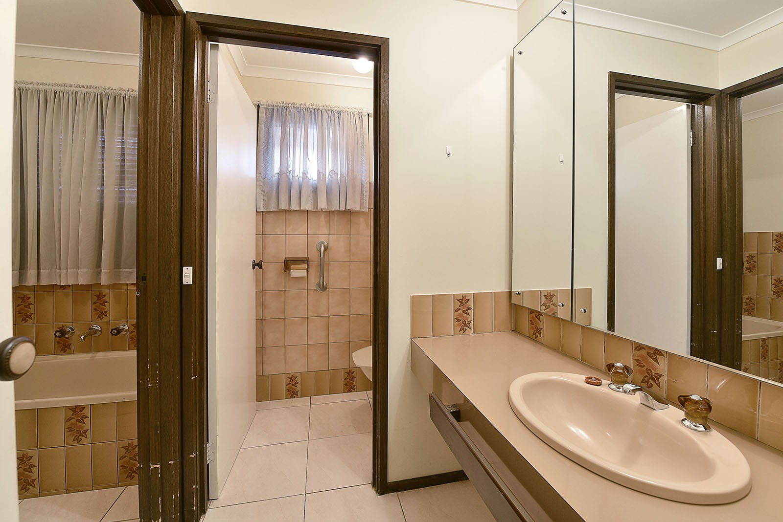 17 Lackenheath Drive, Tullamarine, VIC 3043, Tullamarine - Thumbnail 5