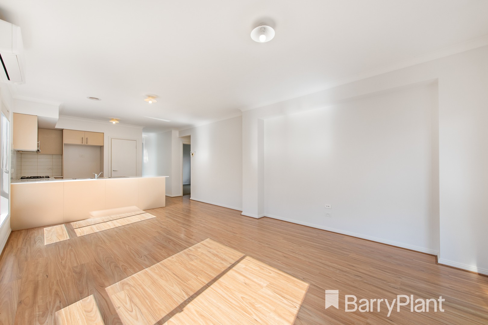 17 Lambourne Avenue, Truganina, VIC 3029, Truganina - Thumbnail 8