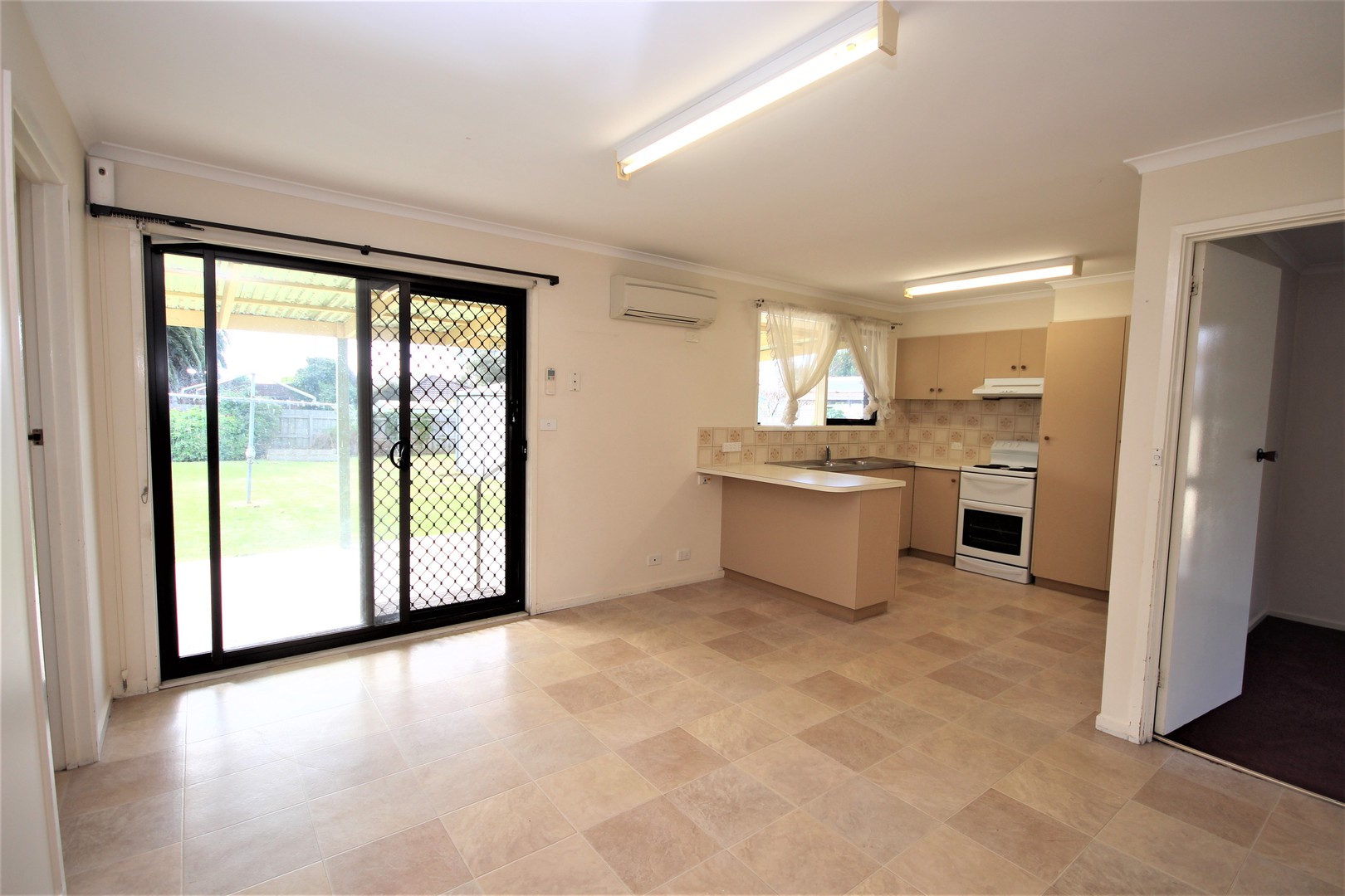 17 Lansdown Court, Grovedale, VIC 3216, Grovedale - Thumbnail 4
