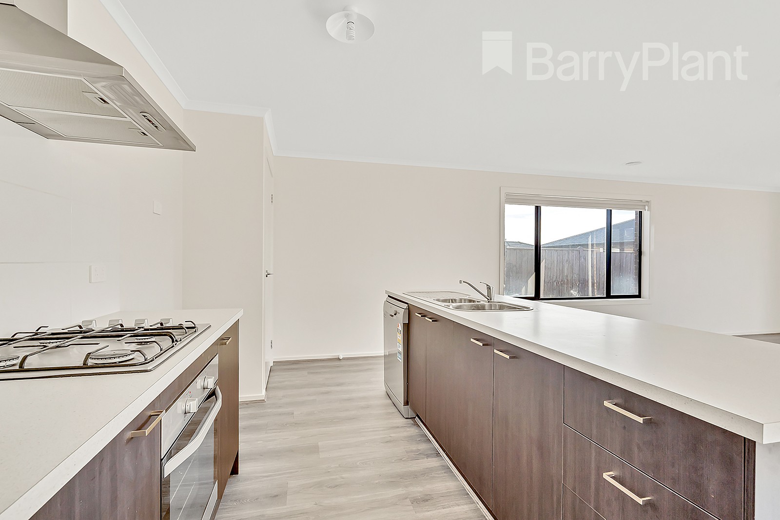 17 Latchford Drive, Mickleham, VIC 3064, Mickleham - Thumbnail 4