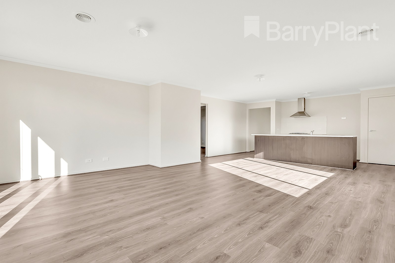17 Latchford Drive, Mickleham, VIC 3064, Mickleham - Thumbnail 5