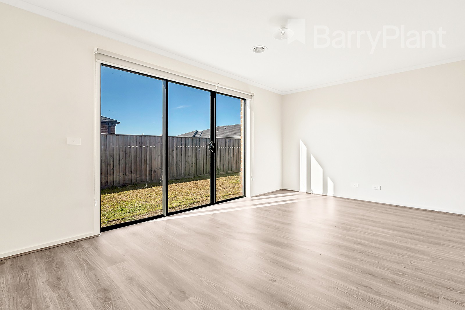 17 Latchford Drive, Mickleham, VIC 3064, Mickleham - Thumbnail 7